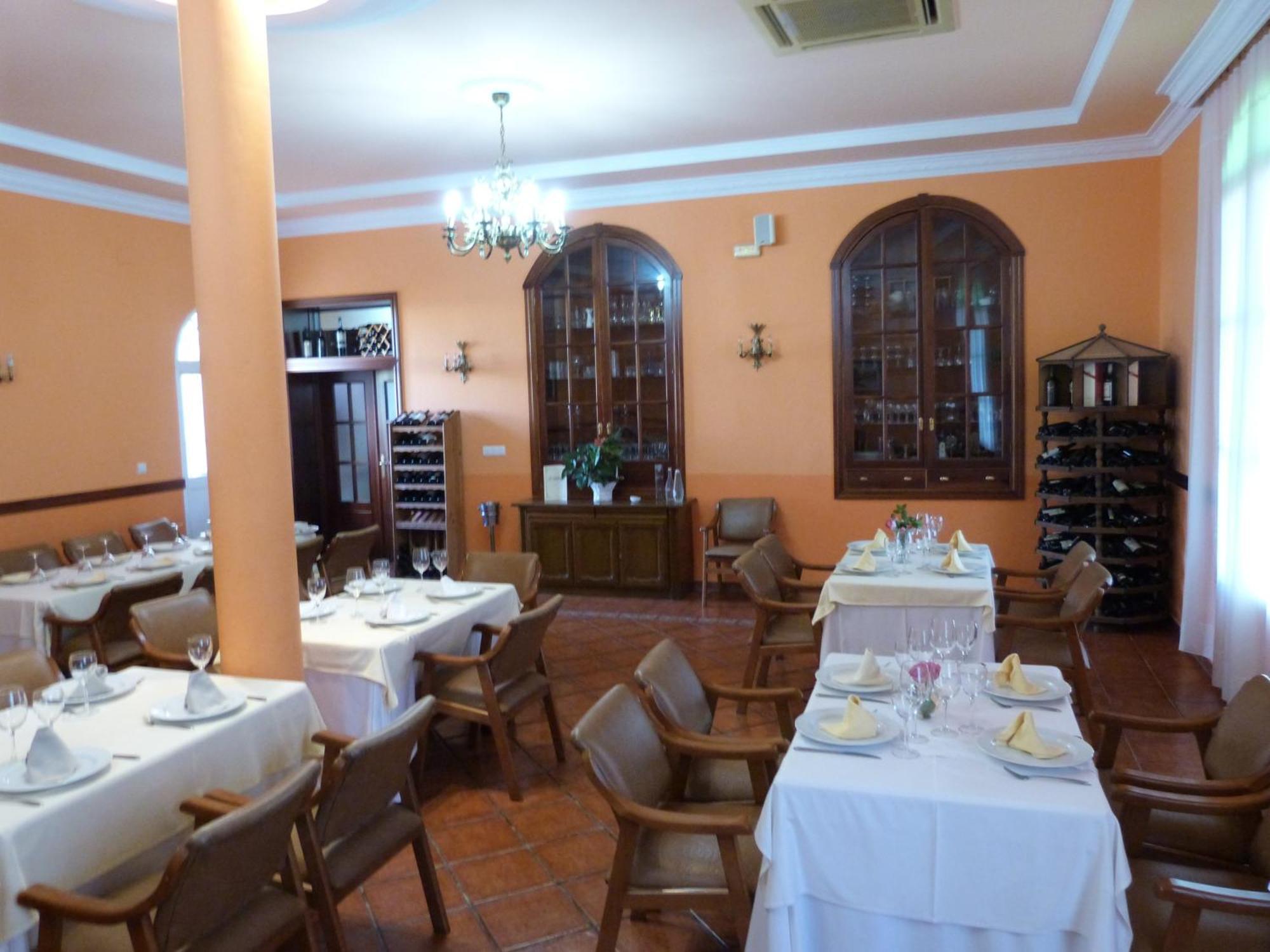 Hostal Restaurante Las Canteras Pedrera Esterno foto